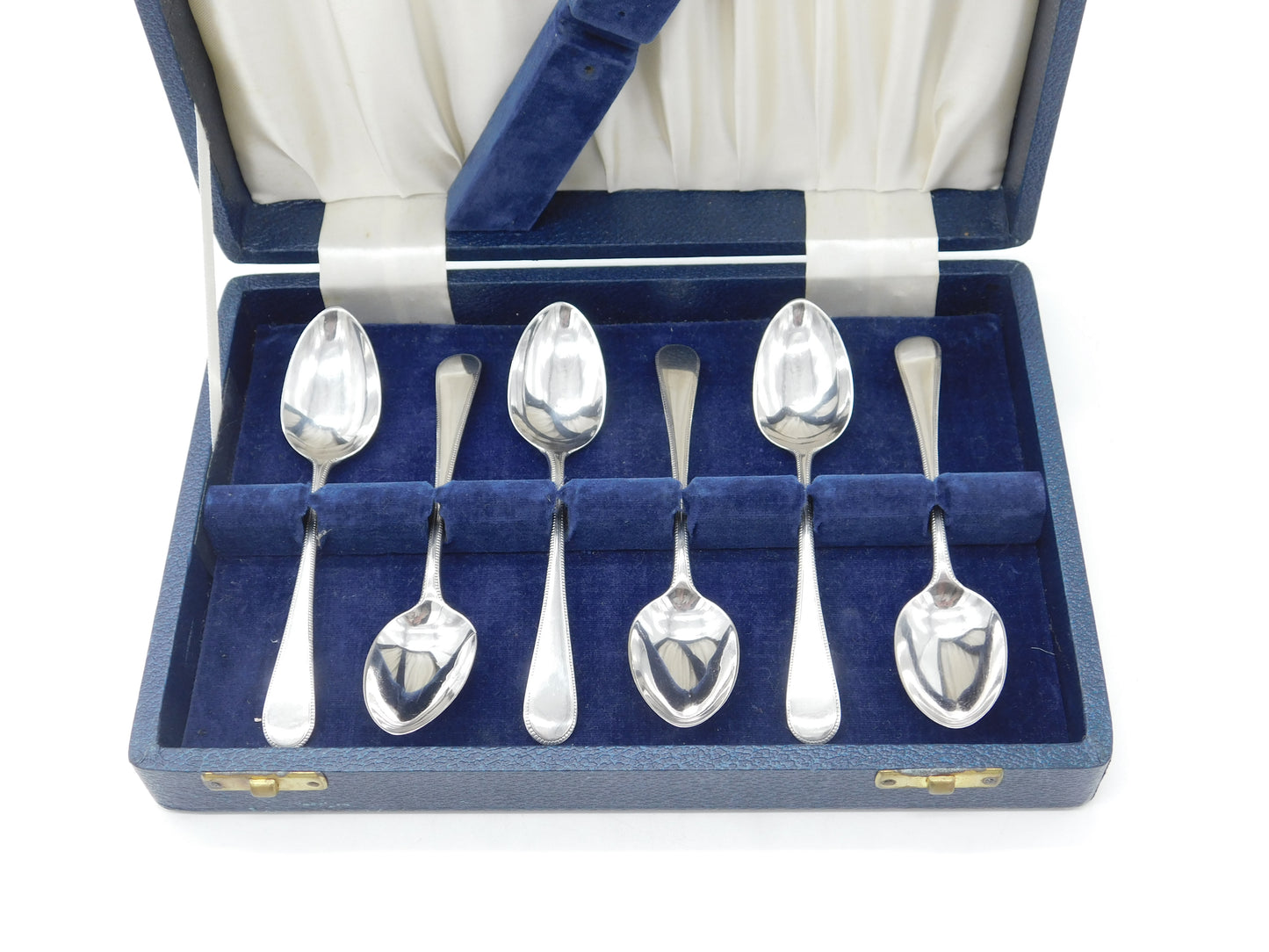 Scottish Georgian Set of Sterling Silver Dotted Edge Teaspoons 1821 Edinburgh