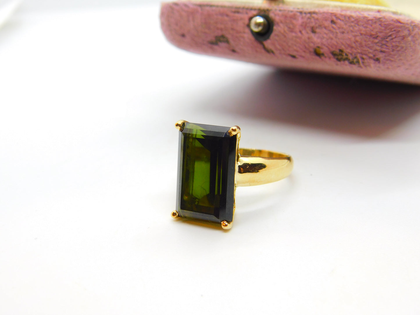 18ct Yellow Gold Baguette Cut Natural Green Tourmaline Cocktail Ring Vintage