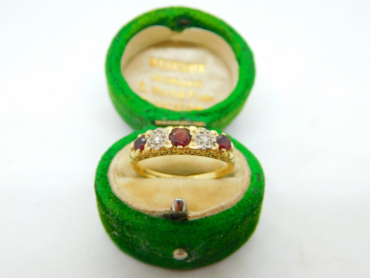 18ct Yellow Gold, Garnet & Diamond Victorian Style Boat Ring Vintage 1973