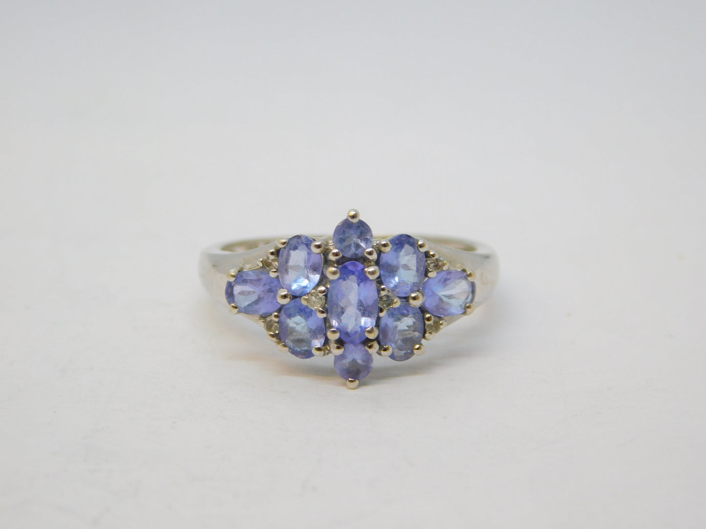 9ct White Gold & Tanzanite Set Cluster Ring Vintage c1980