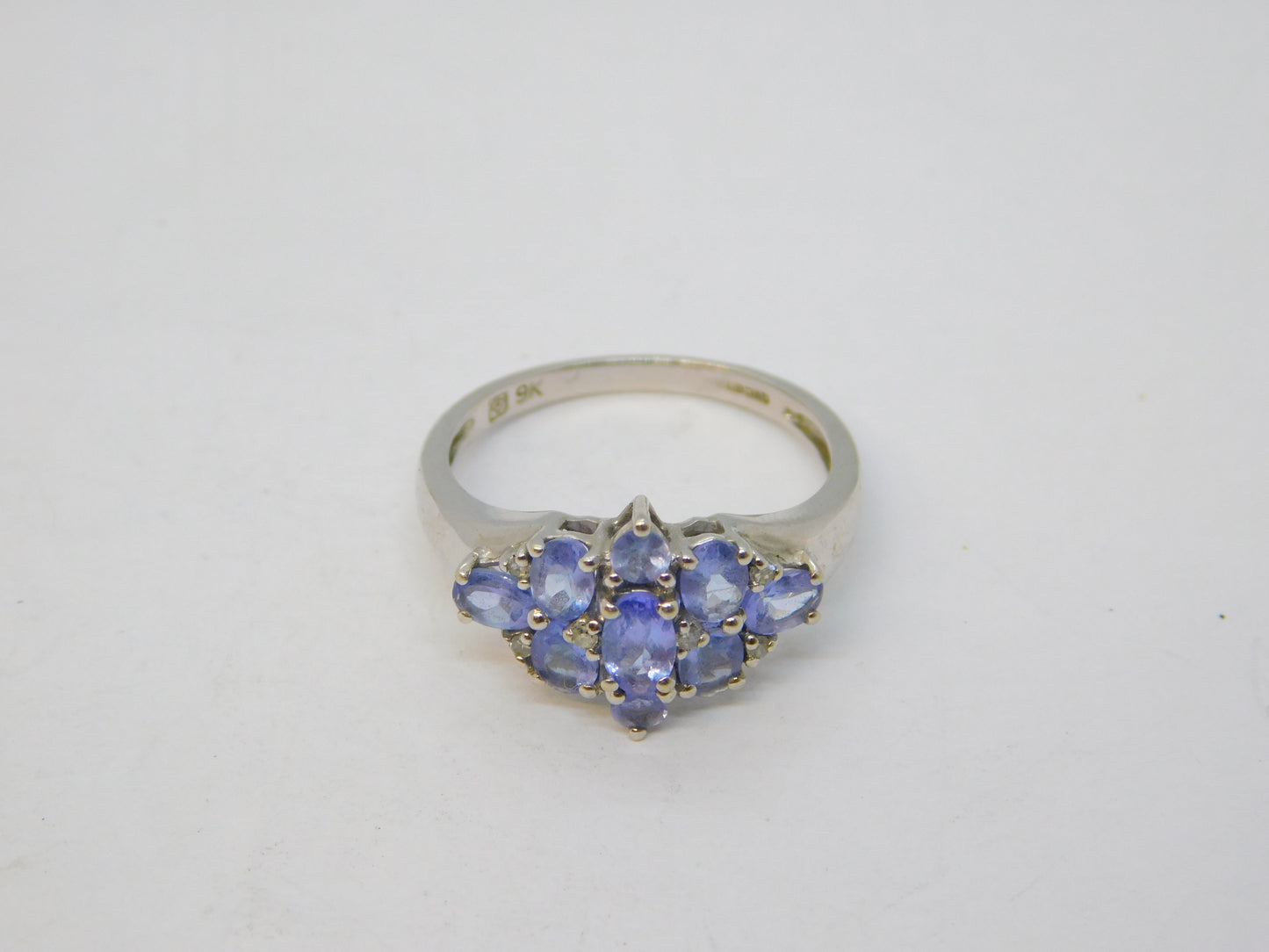 9ct White Gold & Tanzanite Set Cluster Ring Vintage c1980
