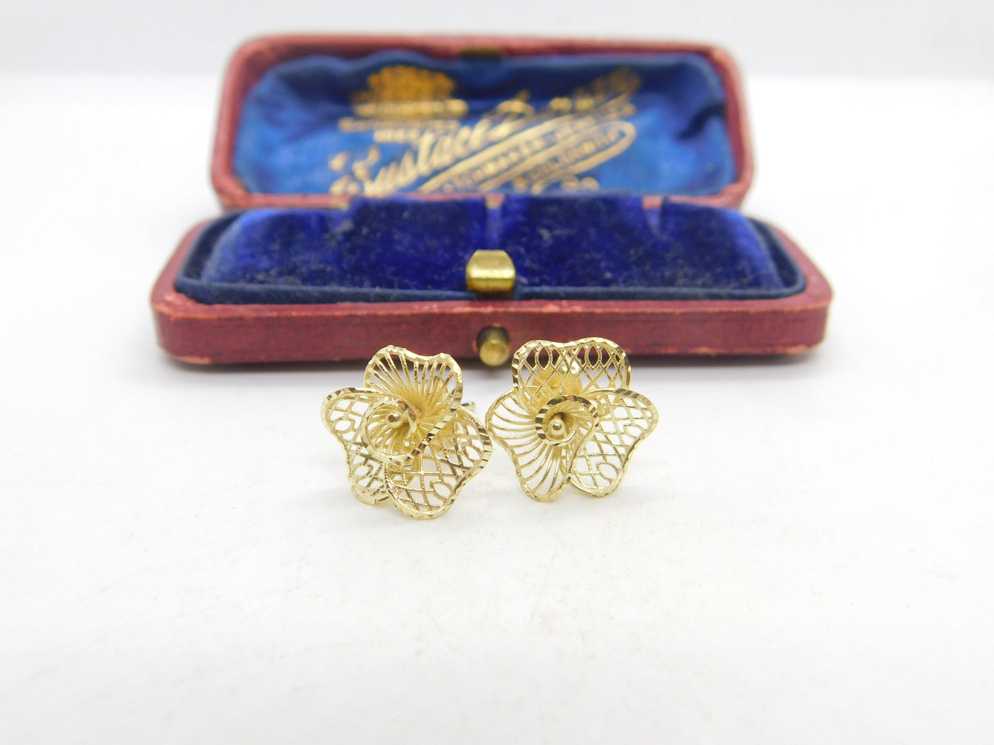 9ct Yellow Gold Filigree Form Spring Flower Stud Earrings Vintage c1990