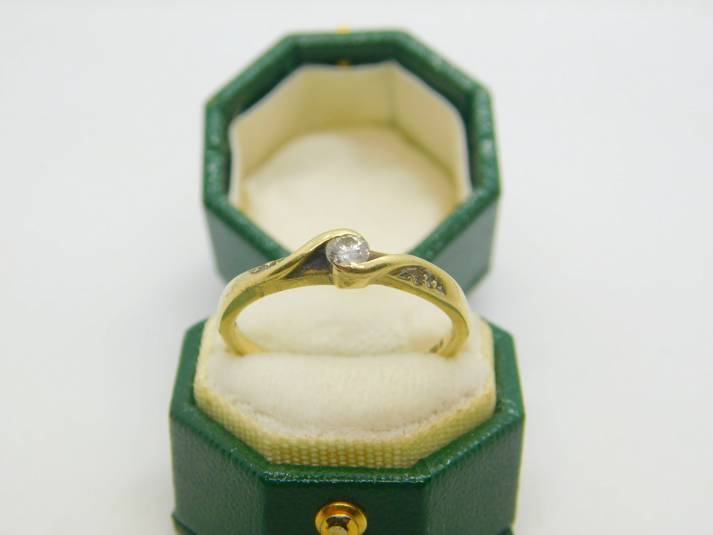 9ct Yellow Gold & 0.15ct Diamond Crossover Ring Vintage c1990 Sheffield