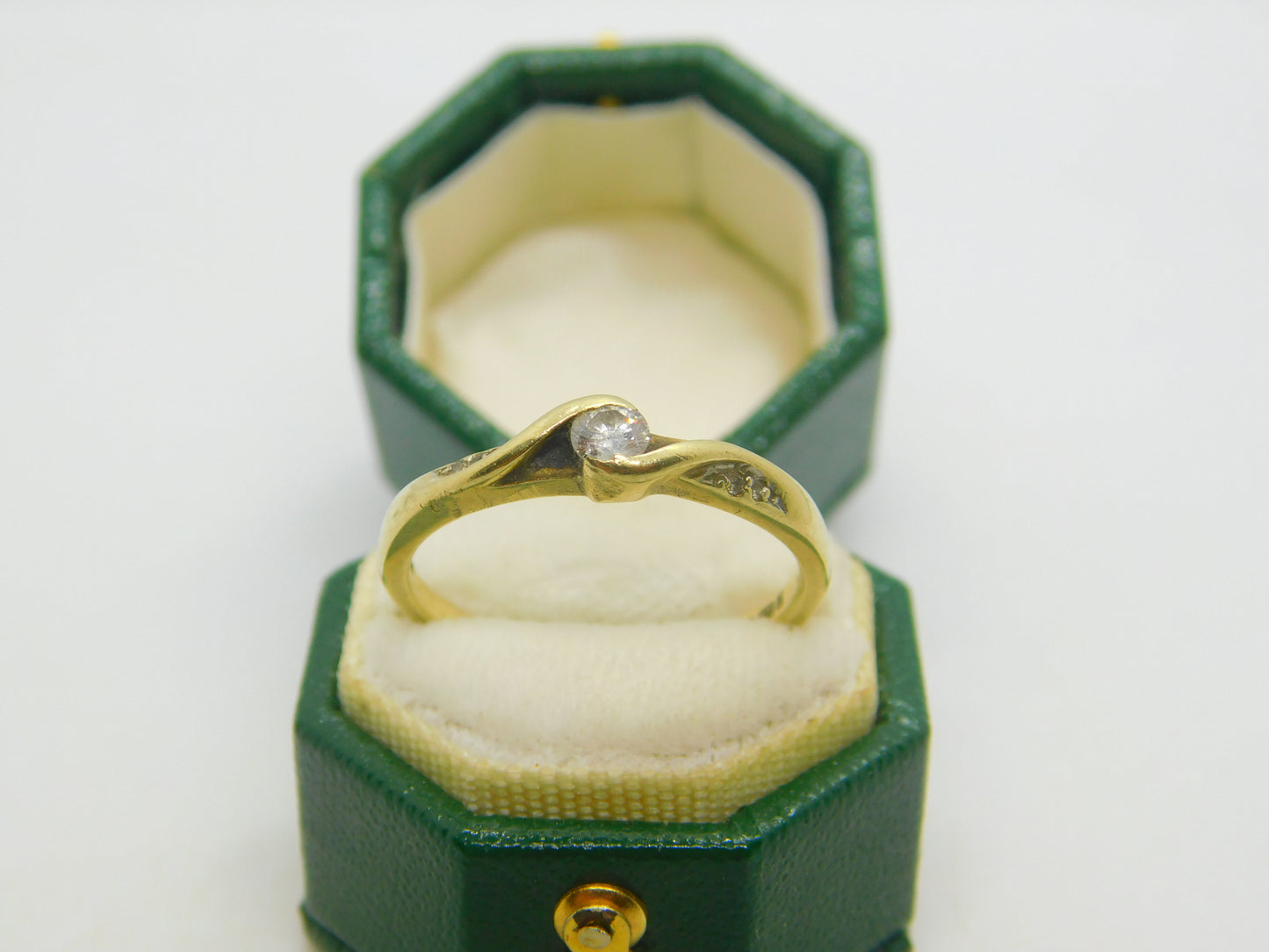 9ct Yellow Gold & 0.15ct Diamond Crossover Ring Vintage c1990 Sheffield