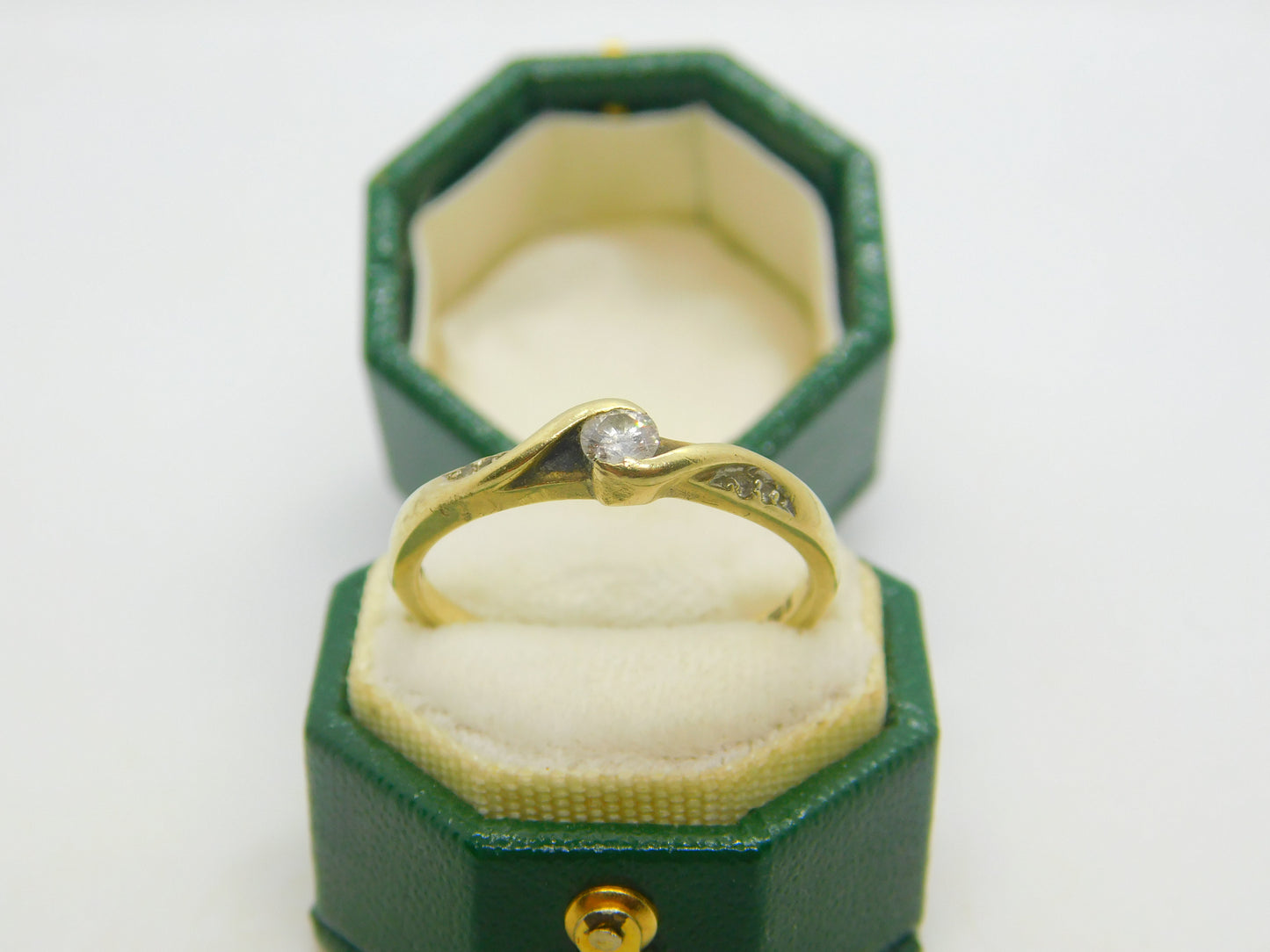 9ct Yellow Gold & 0.15ct Diamond Crossover Ring Vintage c1990 Sheffield