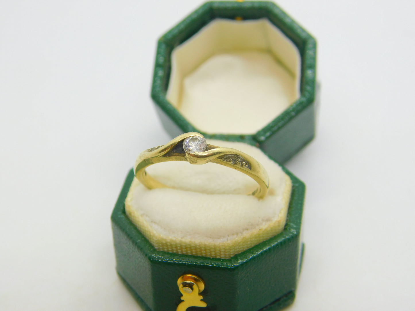 9ct Yellow Gold & 0.15ct Diamond Crossover Ring Vintage c1990 Sheffield