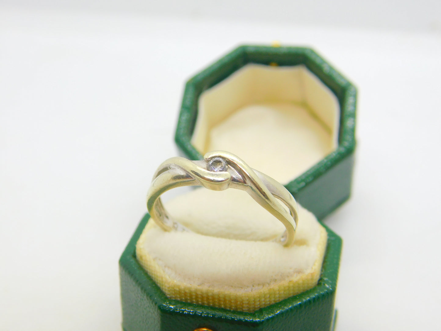 9ct White Gold & 0.1ct Diamond Crossover Ring Vintage c1990 London