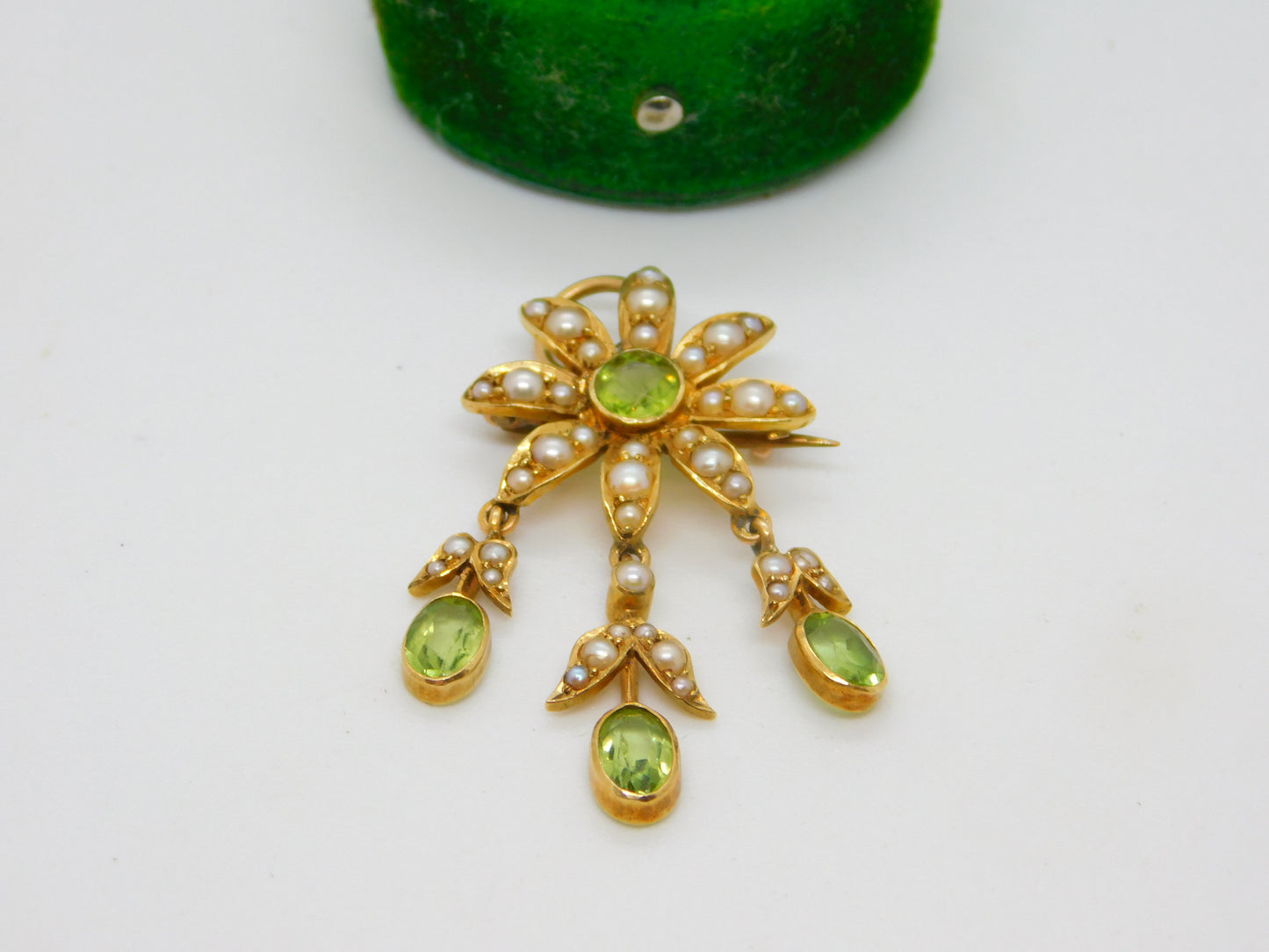 Edwardian 18ct Yellow Gold, Seed Pearl & Peridot Floral Lavalier Pendant Antique