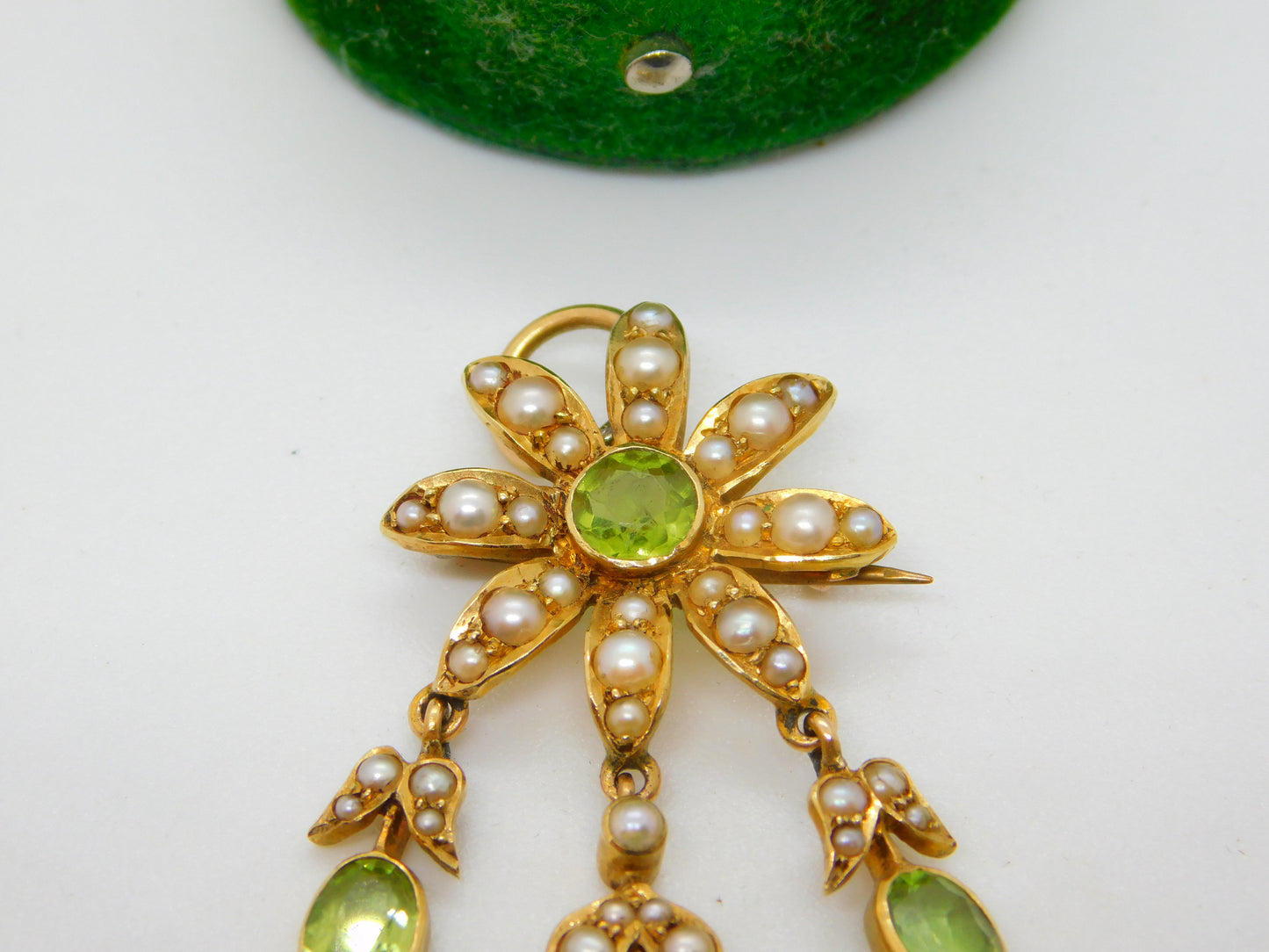 Edwardian 18ct Yellow Gold, Seed Pearl & Peridot Floral Lavalier Pendant Antique