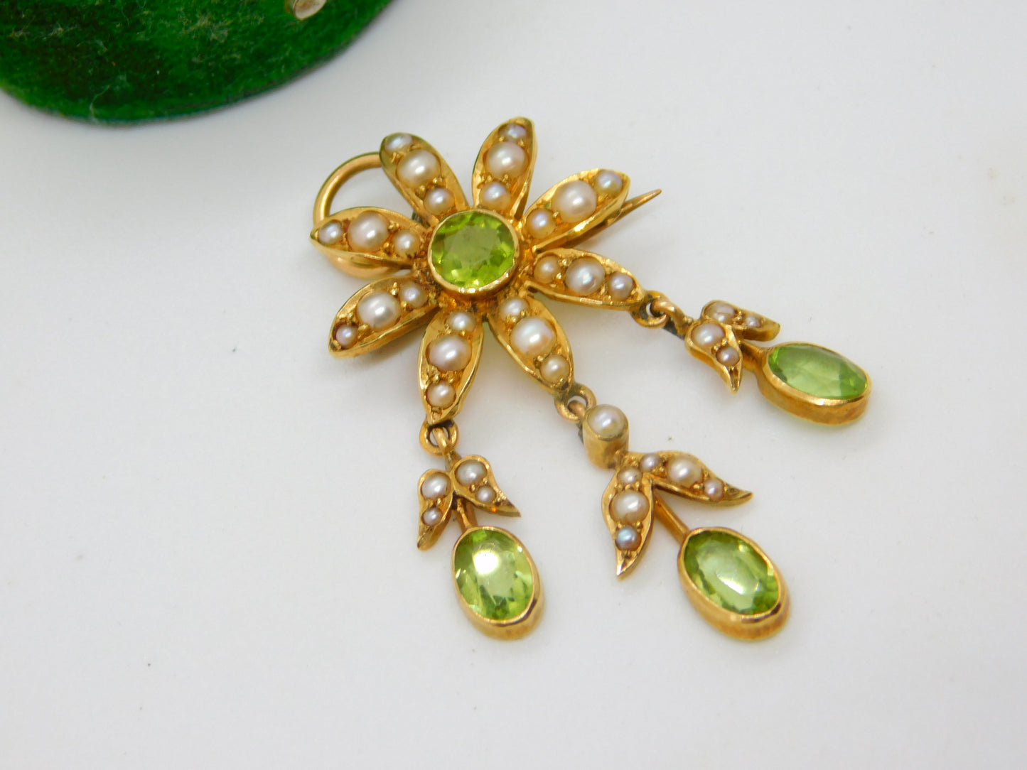 Edwardian 18ct Yellow Gold, Seed Pearl & Peridot Floral Lavalier Pendant Antique