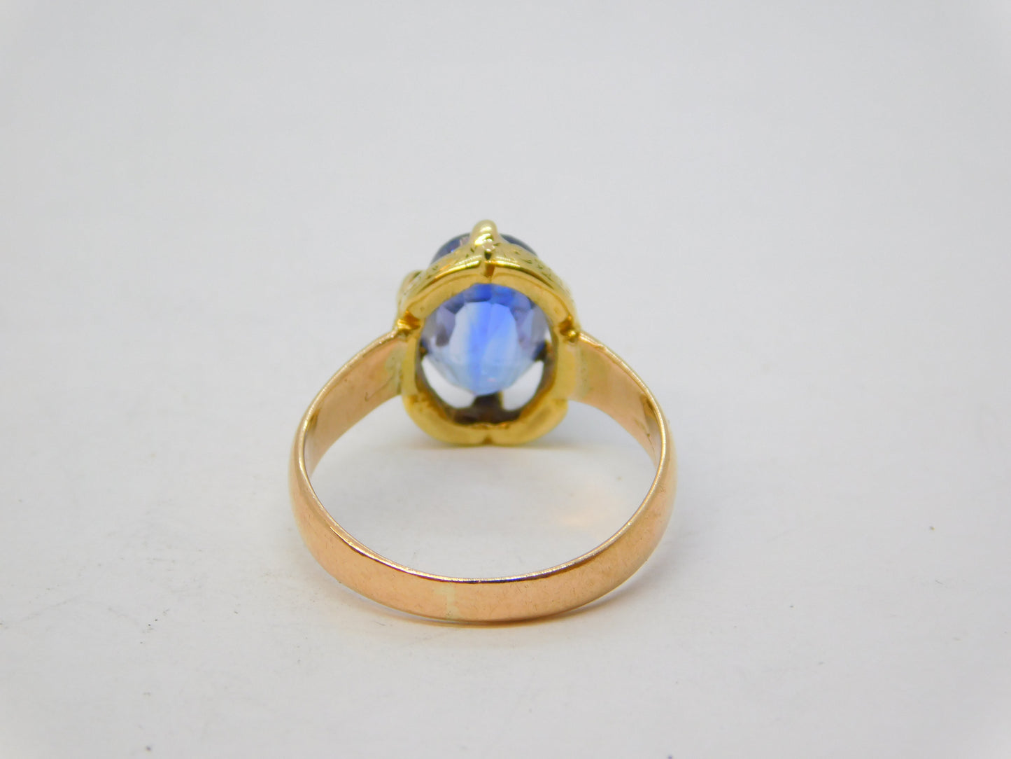 19th Century 18ct Gold Set 2.5ct Oval Cut Ceylon Sapphire Ring Antique c1860