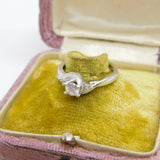 18ct White Gold & 0.4ct Diamond Crossover Ring Vintage c1970 Size K 1/2 UK