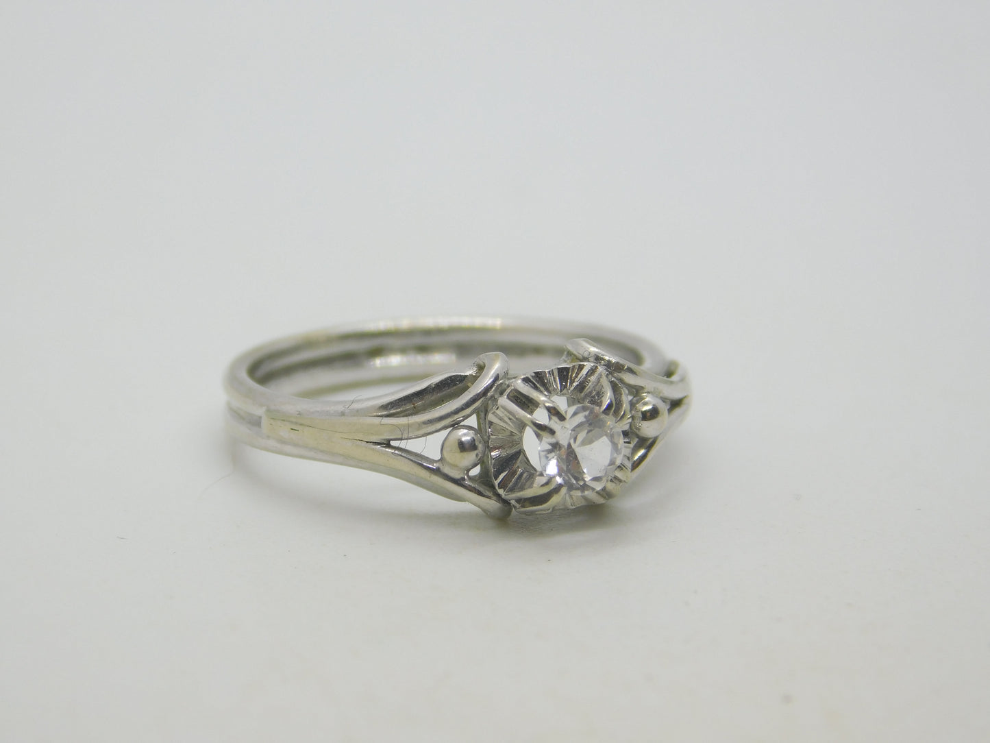 French 18ct White Gold & 0.2ct Diamond Solitaire Ring Antique c1920 Art Deco