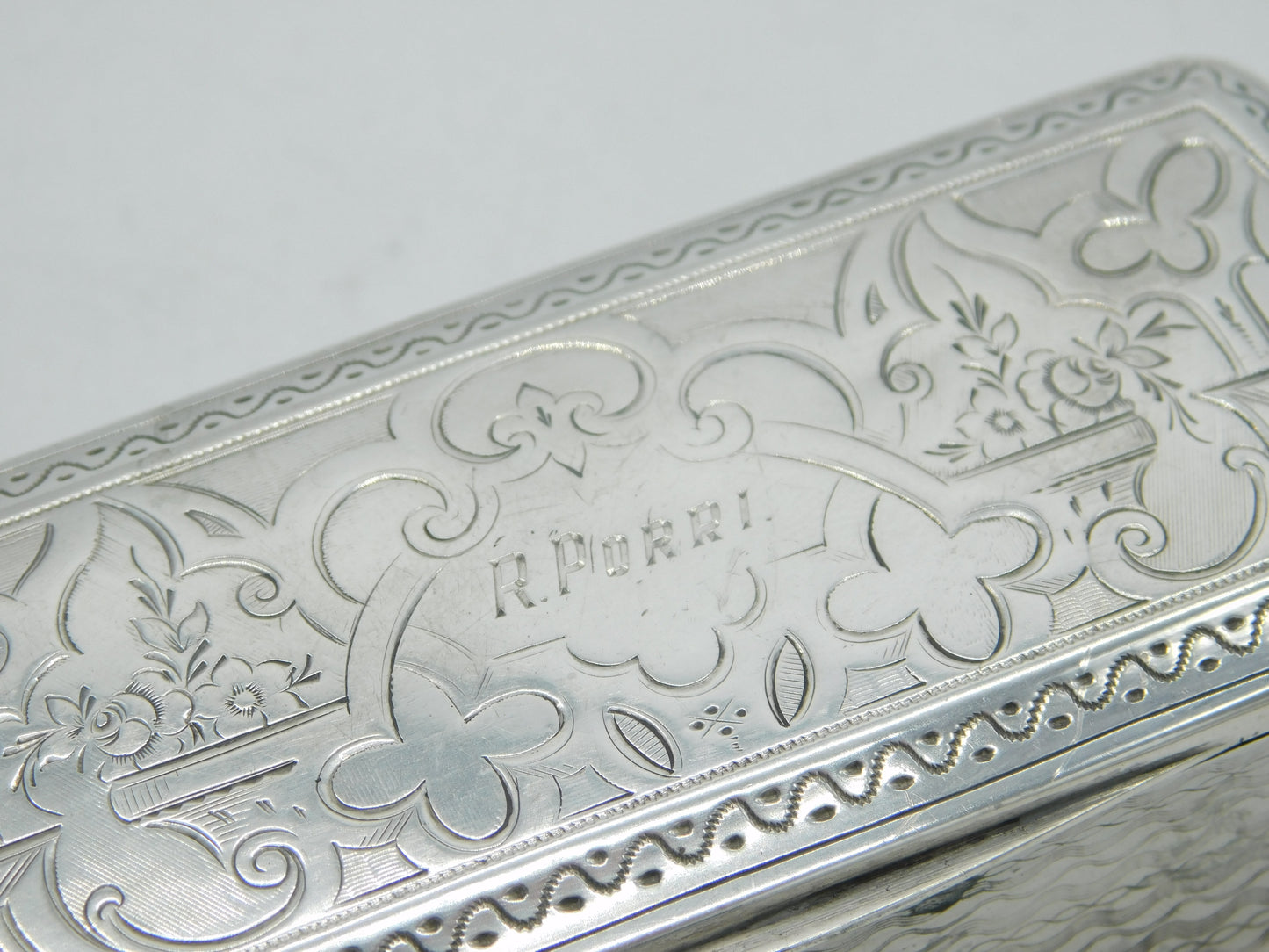 French Georgian Sterling Silver Floral Pattern Snuff Box c1820 Paris Cérès Marks