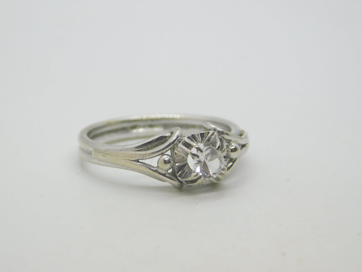 French 18ct White Gold & 0.2ct Diamond Solitaire Ring Antique c1920 Art Deco