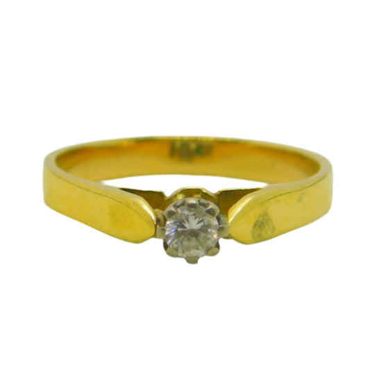 18ct Gold diamond ring