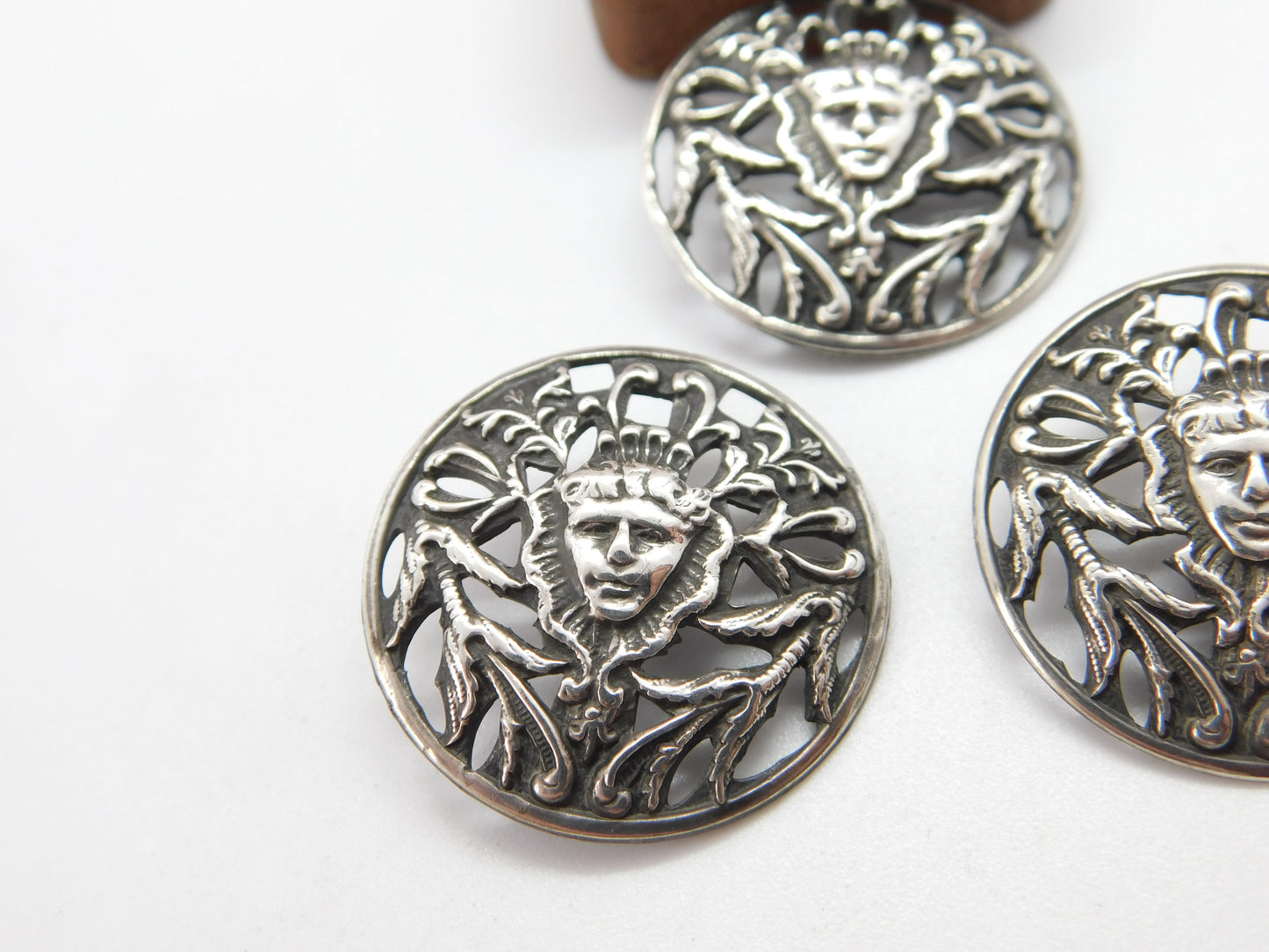 Victorian Set of Sterling Silver Dress Buttons Elizabethan Figure 1899 Antique