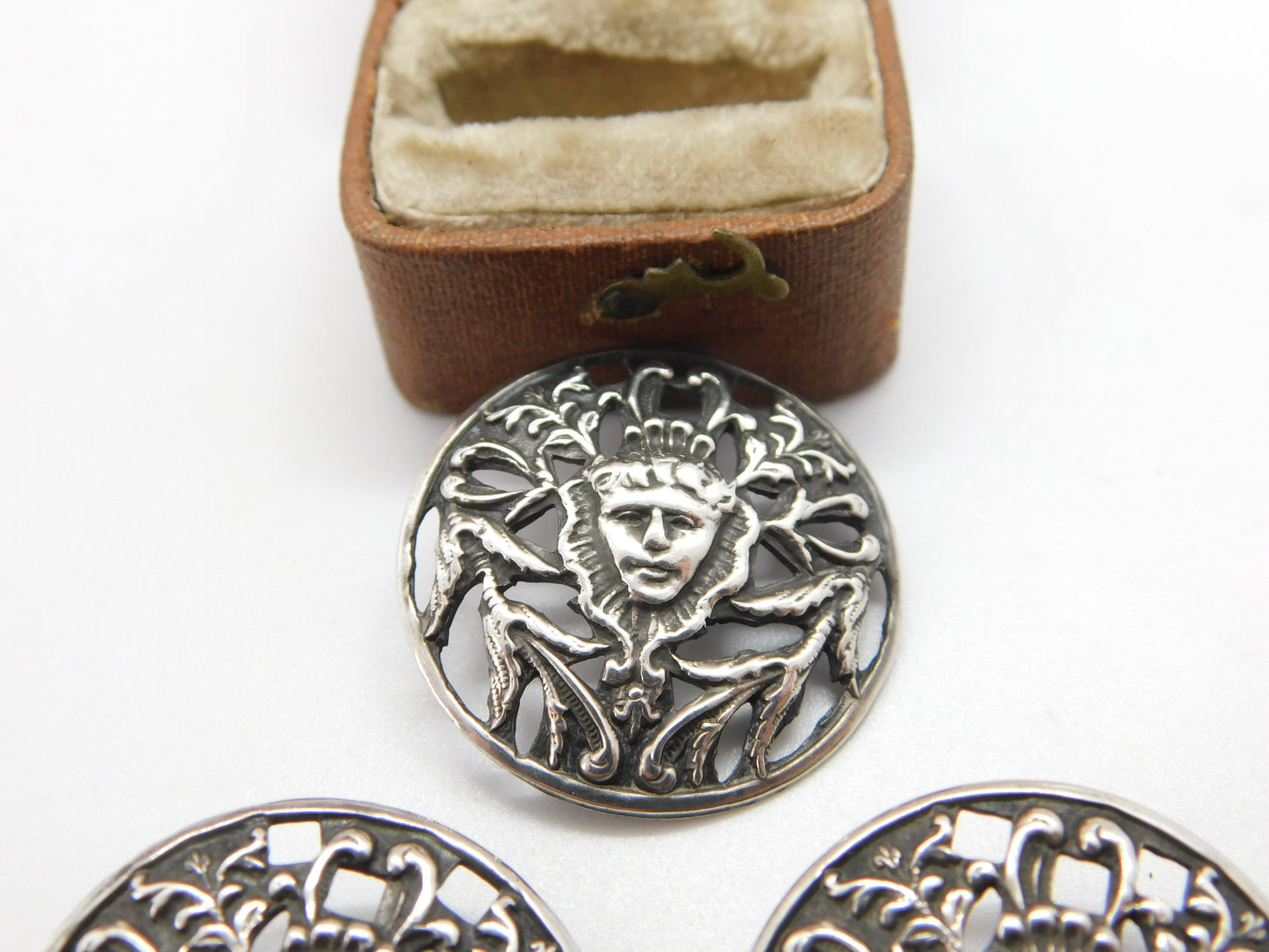 Victorian Set of Sterling Silver Dress Buttons Elizabethan Figure 1899 Antique