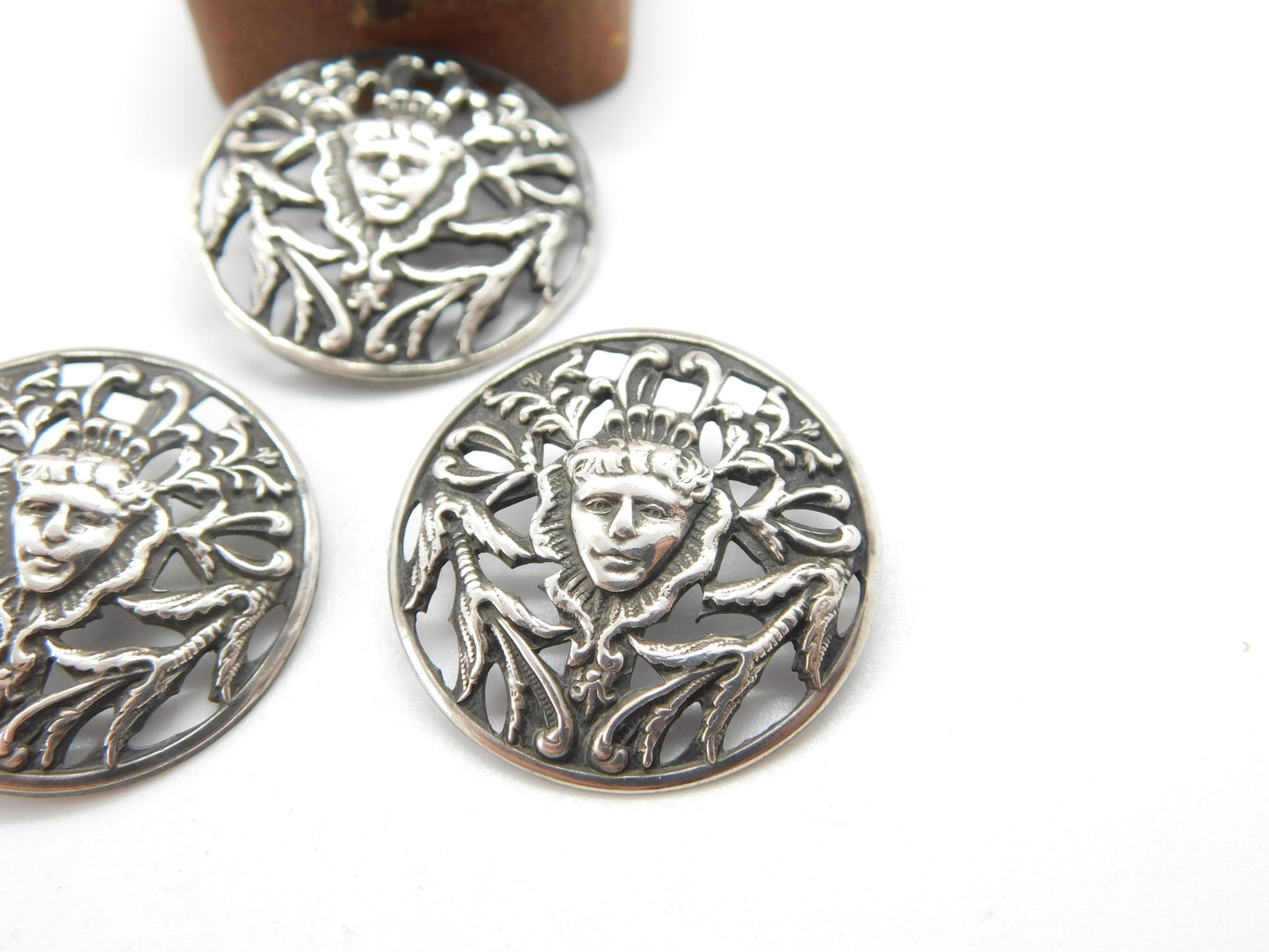 Victorian Set of Sterling Silver Dress Buttons Elizabethan Figure 1899 Antique