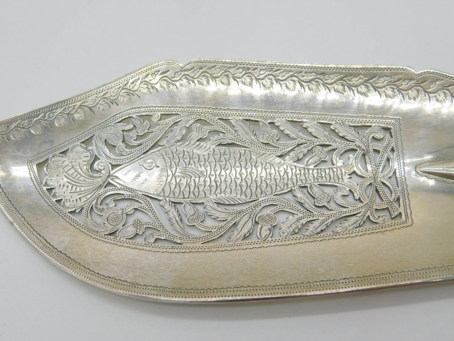 Georgian Large Sterling Silver Fish Slice With Fish Pattern Antique 1825 London