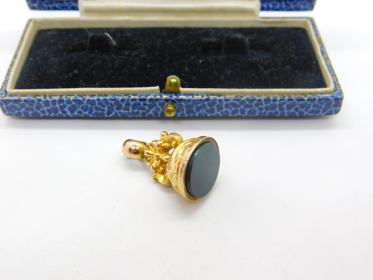 9ct Yellow Gold Victorian Style Bloodstone Set Fob Seal Pendant Vintage c1970