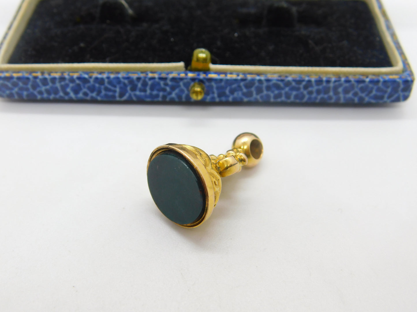 9ct Yellow Gold Victorian Style Bloodstone Set Fob Seal Pendant Vintage c1970