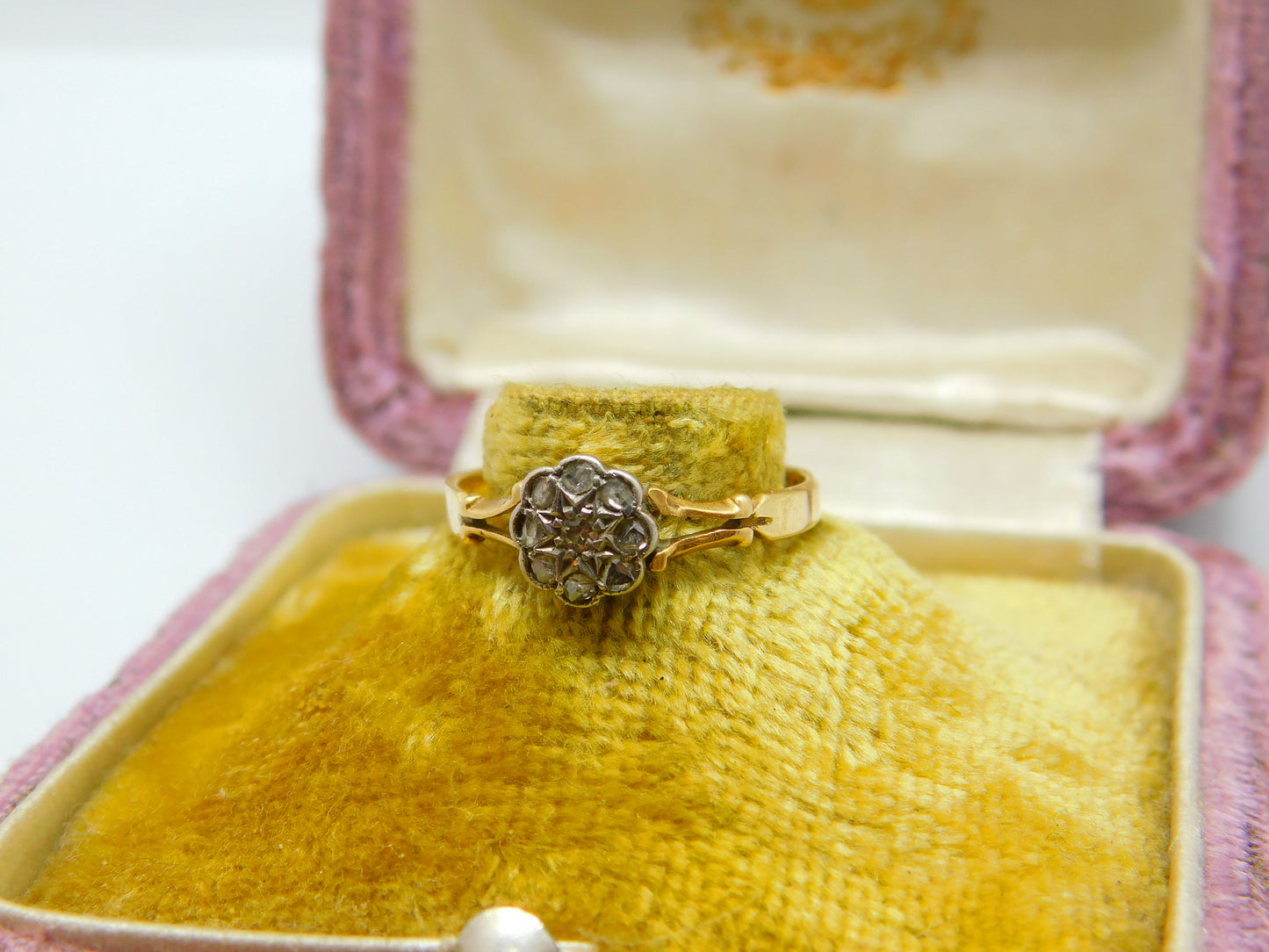 Victorian 18ct Yellow Gold & Diamond Daisy Flower Ring Antique c1890 Size M 1/2