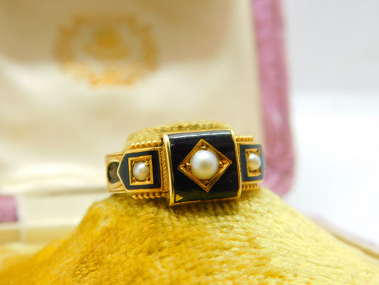 15ct Gold, Black Enamel, Pearl & Hair Form Mourning Ring Antique 1912 Chester