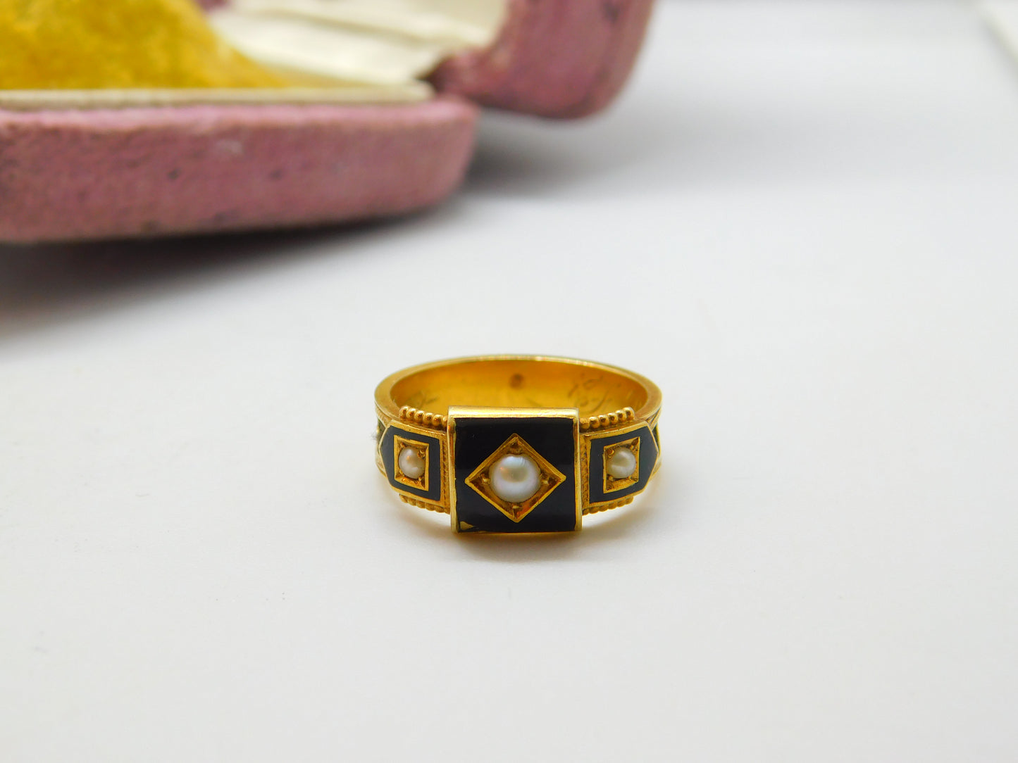 15ct Gold, Black Enamel, Pearl & Hair Form Mourning Ring Antique 1912 Chester