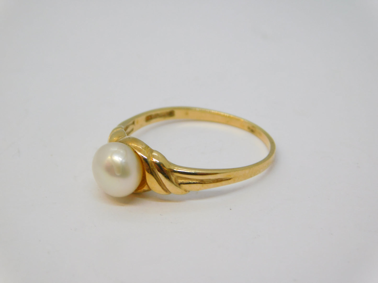 9ct Yellow Gold Pearl Set Dress Ring Vintage c1980 Birmingham