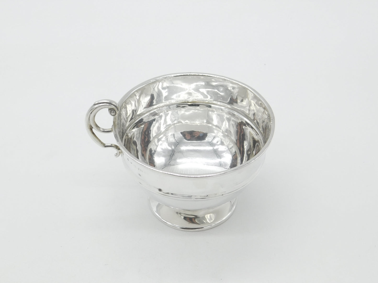 Sterling Silver Wide Scroll Handle Christening Mug 1921 Birmingham Antique