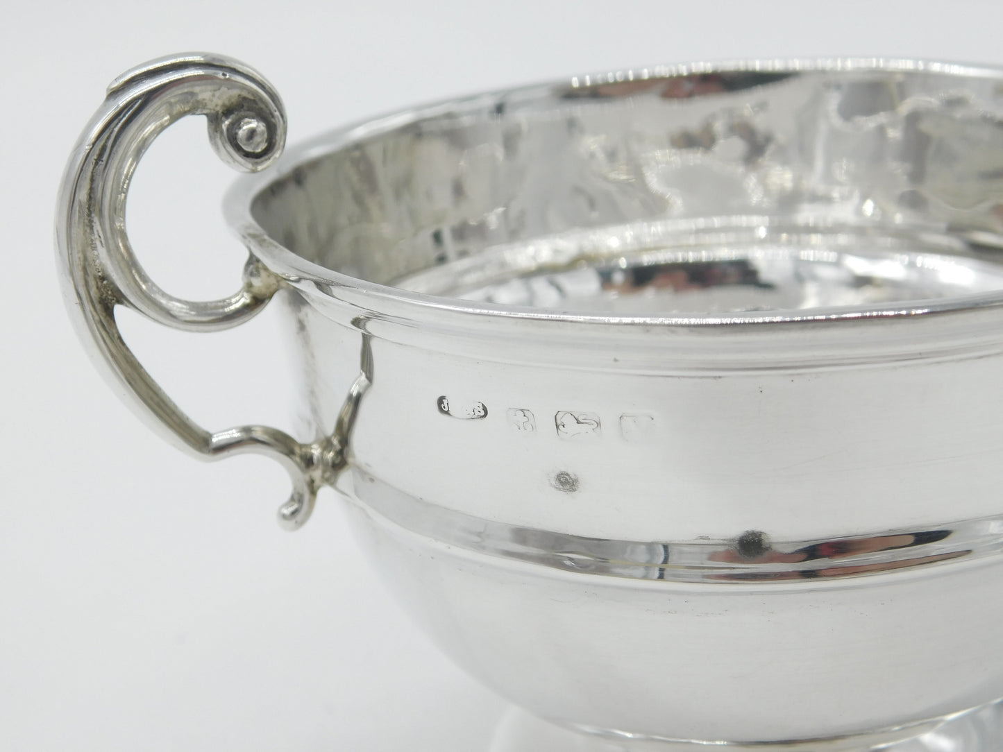 Sterling Silver Wide Scroll Handle Christening Mug 1921 Birmingham Antique