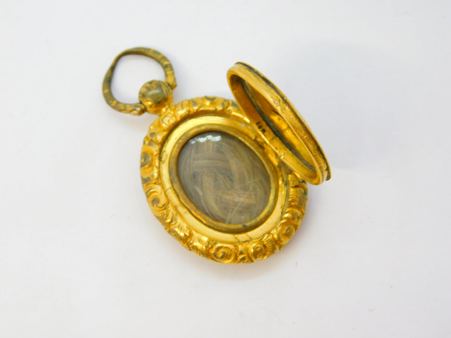 Victorian 18ct Gold Back & Front Floral Mourning Locket Pendant Antique c1890