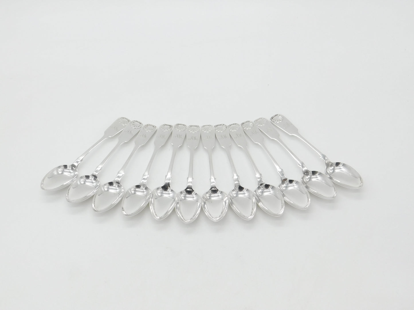 Victorian Scottish Set of 12 Sterling Silver Queens Pattern Teaspoons 1845 Edinburgh