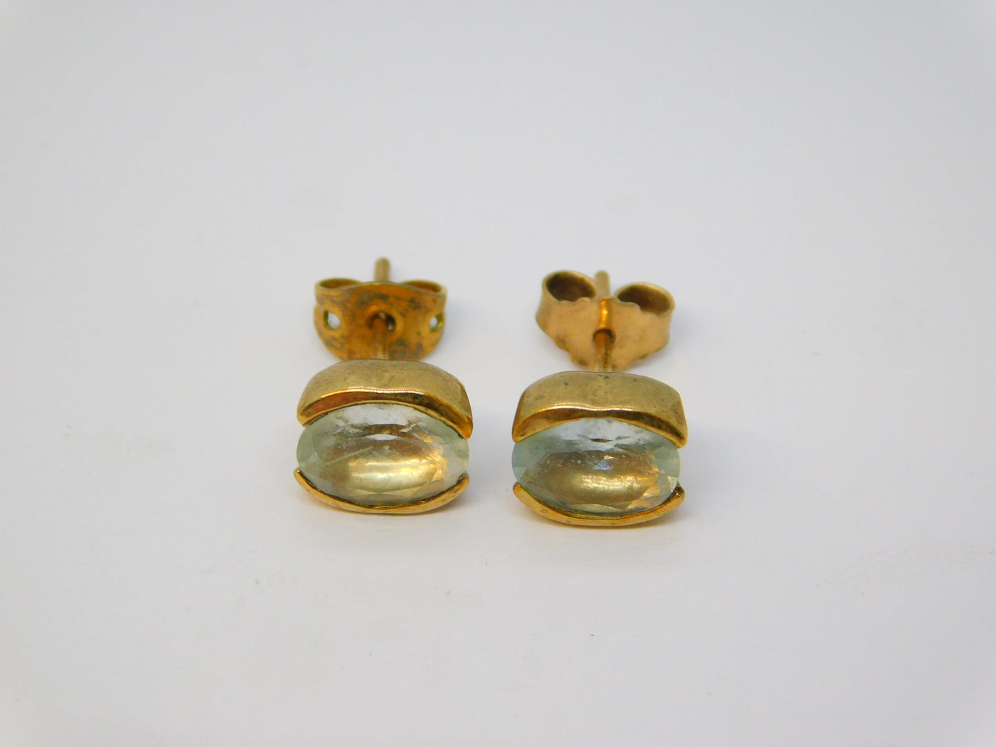 9ct Yellow Gold Faceted Pale-Blue Topaz Stud Earrings Vintage 2010 Birmingham