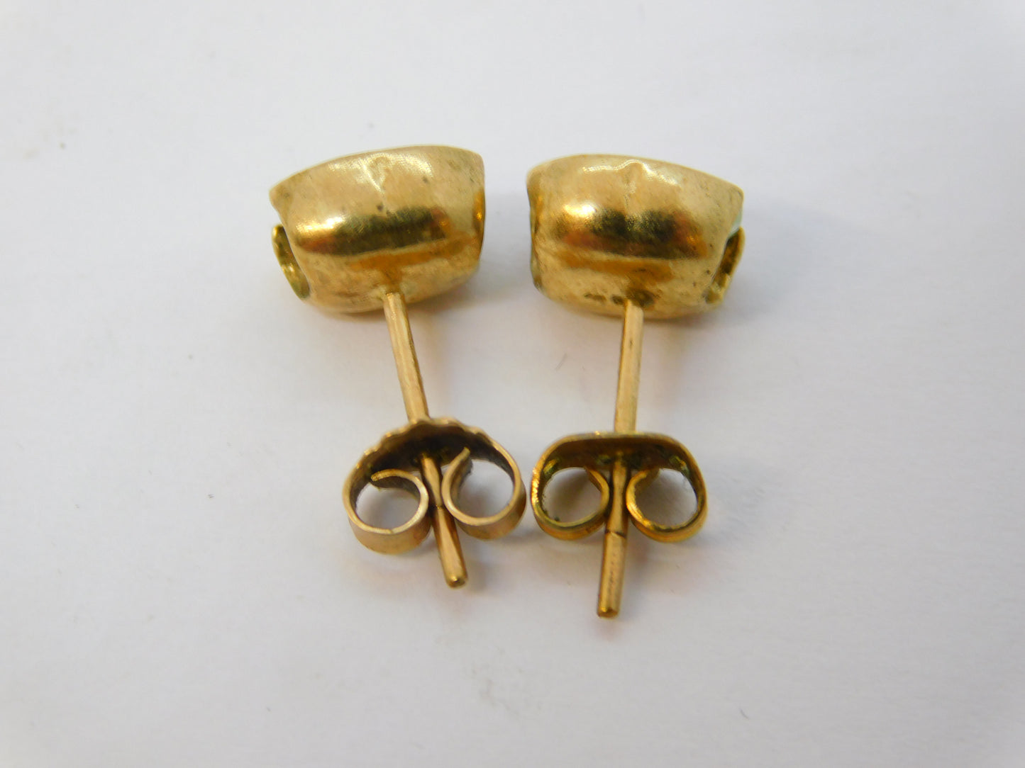 9ct Yellow Gold Faceted Pale-Blue Topaz Stud Earrings Vintage 2010 Birmingham