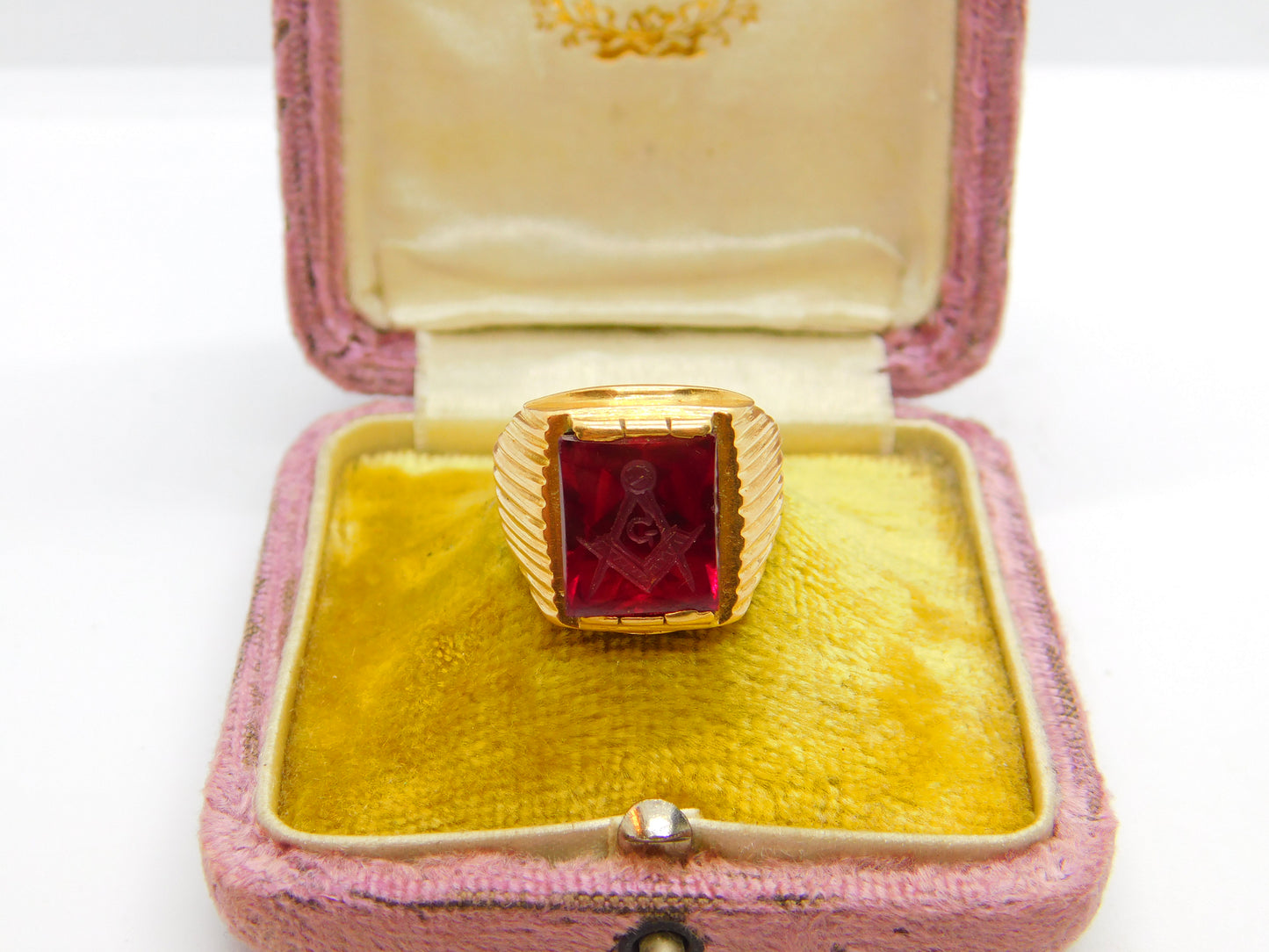 Victorian 18ct Gold Signet Ring with Carved Ruby Masonic Intaglio Crest c1860