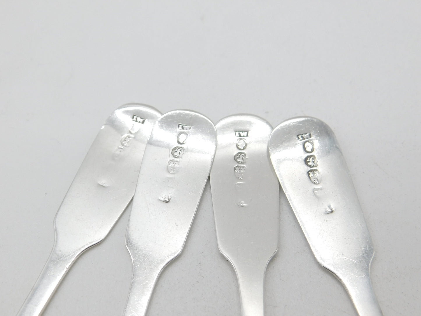 Georgian Set of Sterling Silver Queens Pattern Teaspoons 1827 Newcastle