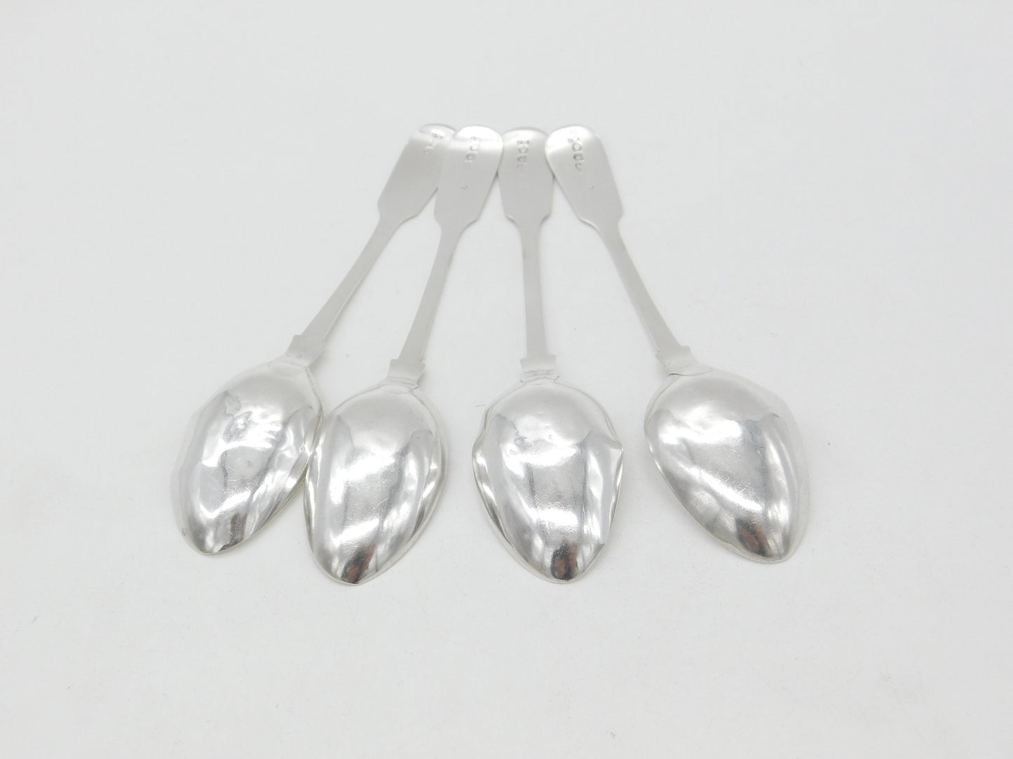 Georgian Set of Sterling Silver Queens Pattern Teaspoons 1827 Newcastle