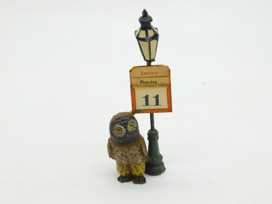 Cold Painted Spelter Novelty Owl & Lamppost Desk Calendar Antique c1920 Deco