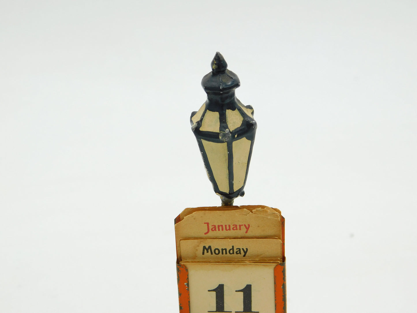 Cold Painted Spelter Novelty Owl & Lamppost Desk Calendar Antique c1920 Deco