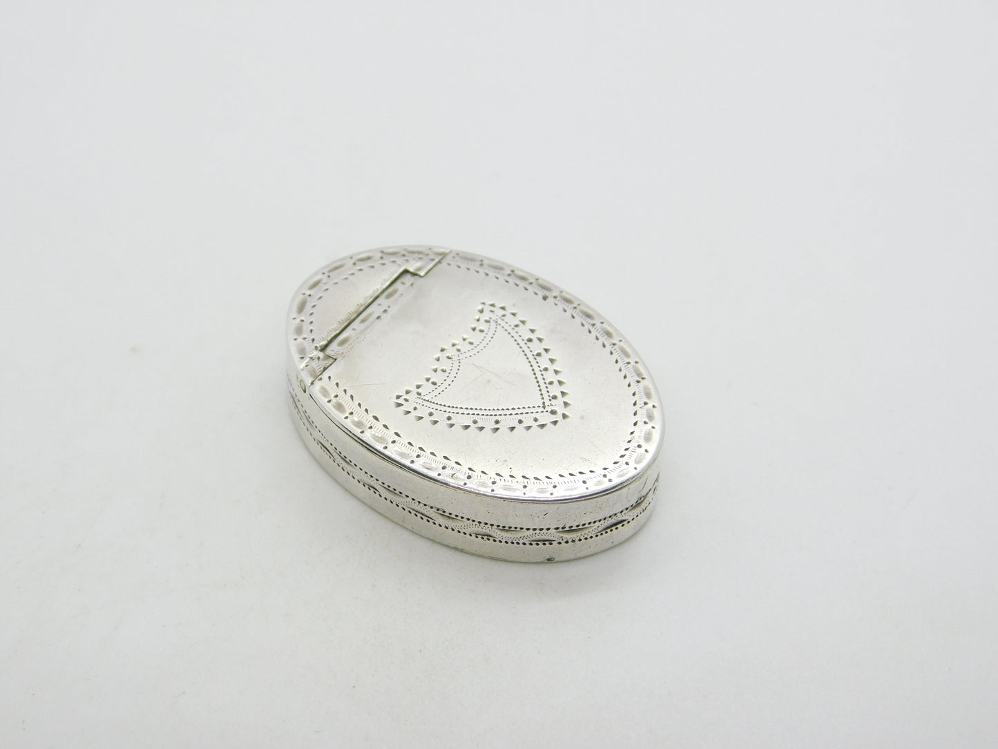 George III Sterling Silver Oval Form Pill or Patch Box Antique 1791 Birmingham