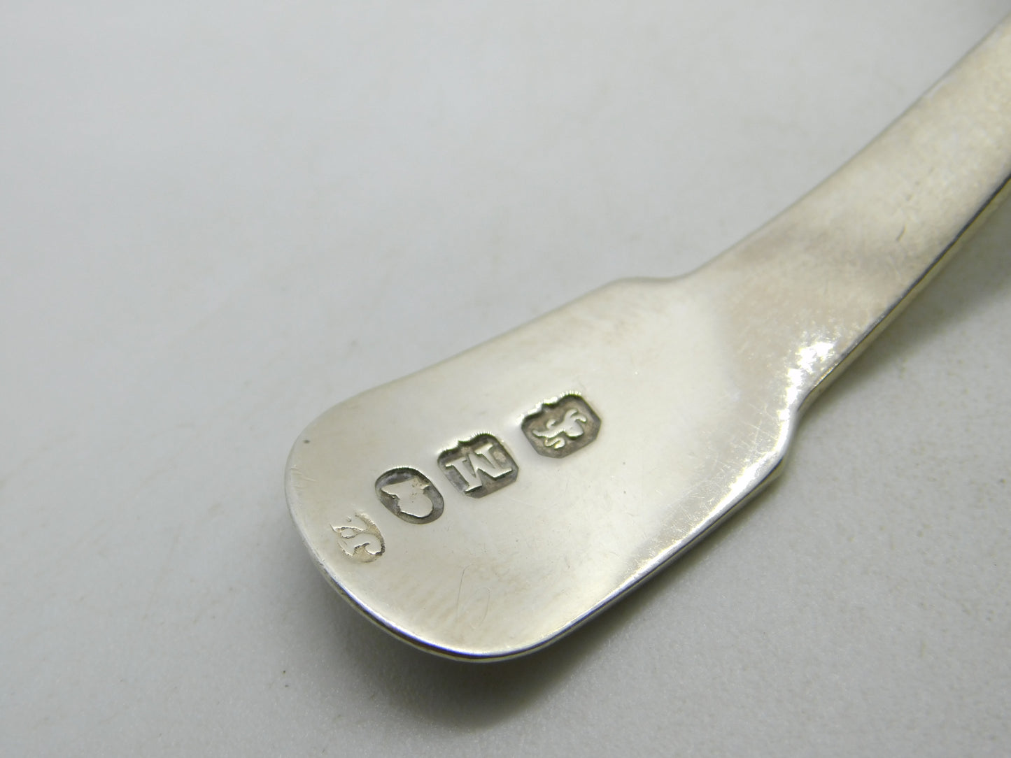 George III Sterling Silver Lion Crest Tea Caddy Spoon Antique 1807 London