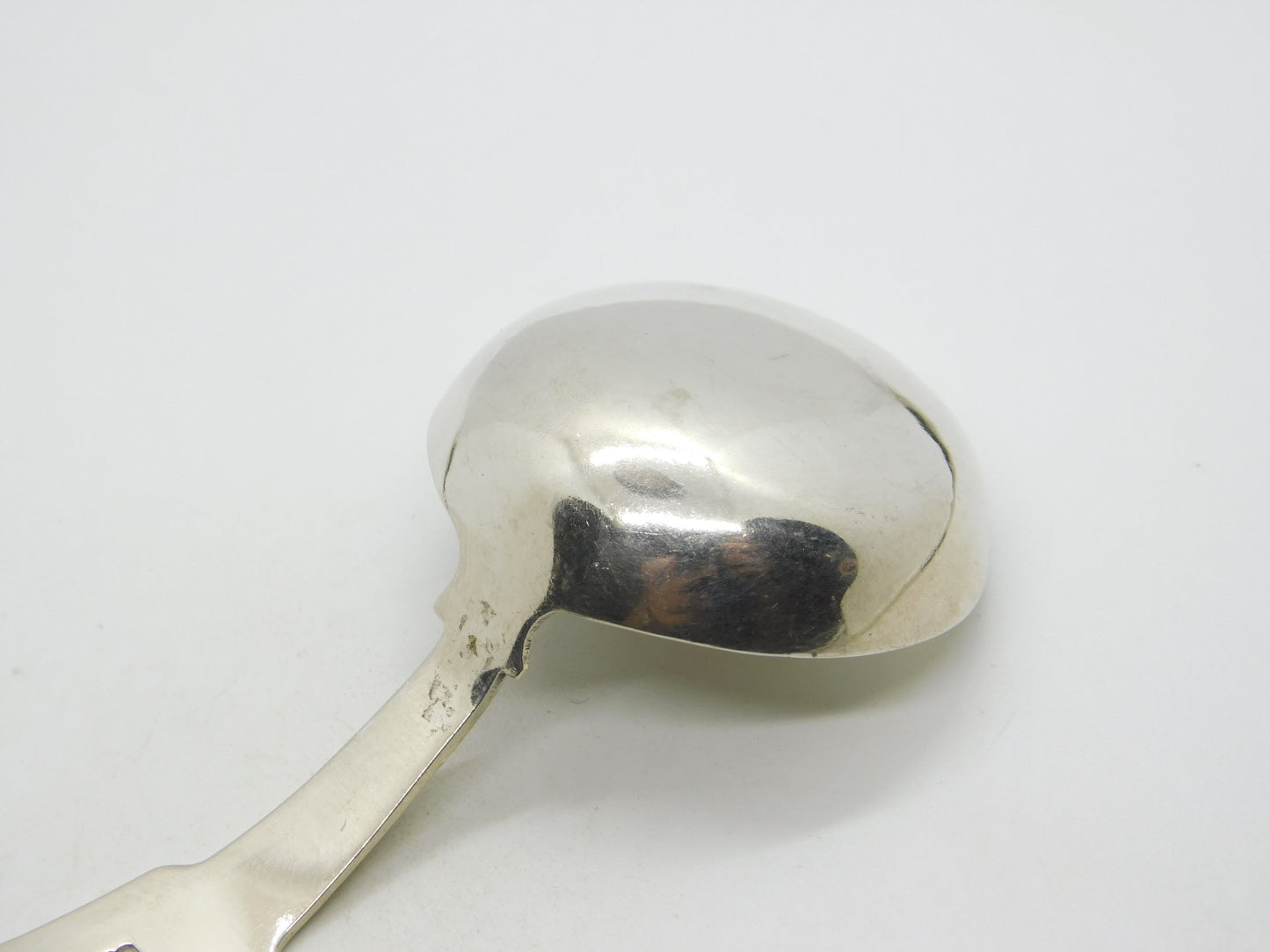 George III Sterling Silver Lion Crest Tea Caddy Spoon Antique 1807 London