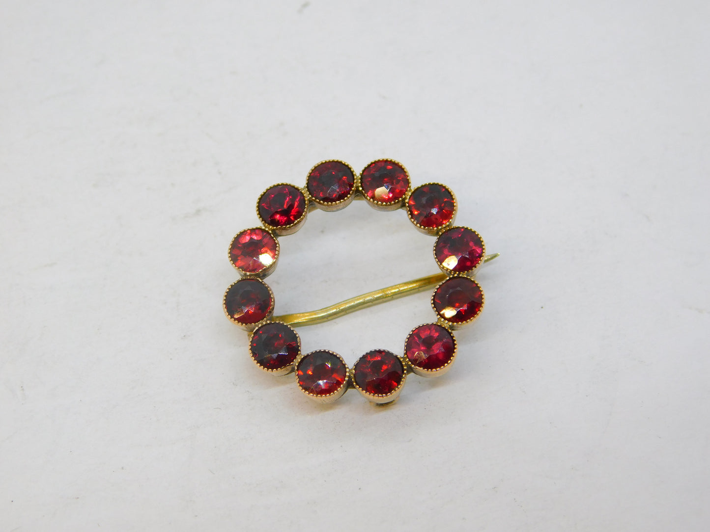 Victorian 9ct Rose Gold & Bohemian Garnet Set Wreath Brooch Antique c1880