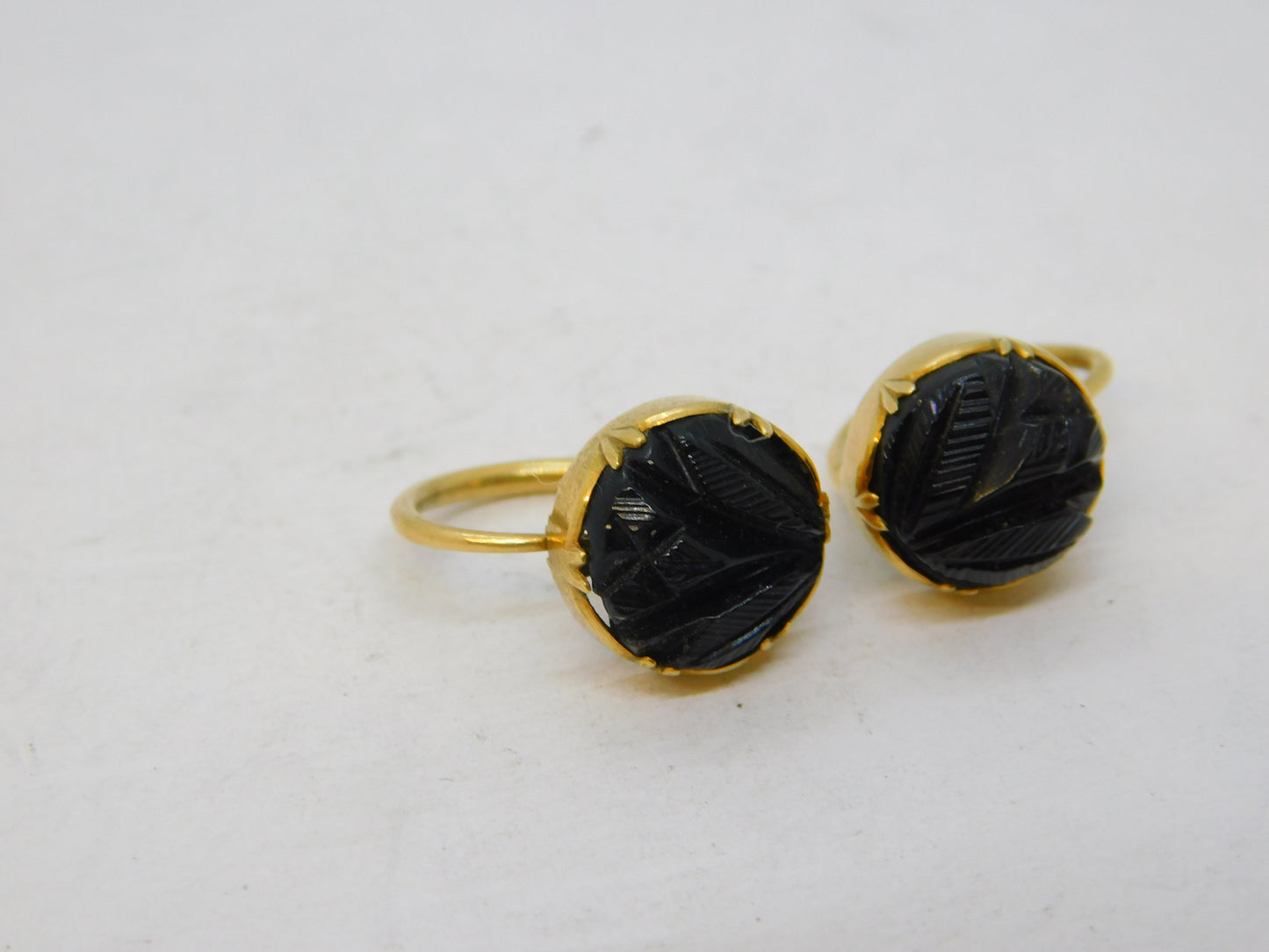 14ct Yellow Gold Carved Whitby Jet Floral Hook Earrings Antique c1900 Victorian