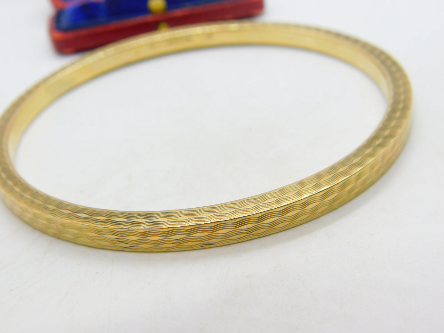 9ct Yellow Gold Engine Turned 'Slave' Bangle Bracelet 1925 Birmingham Antique