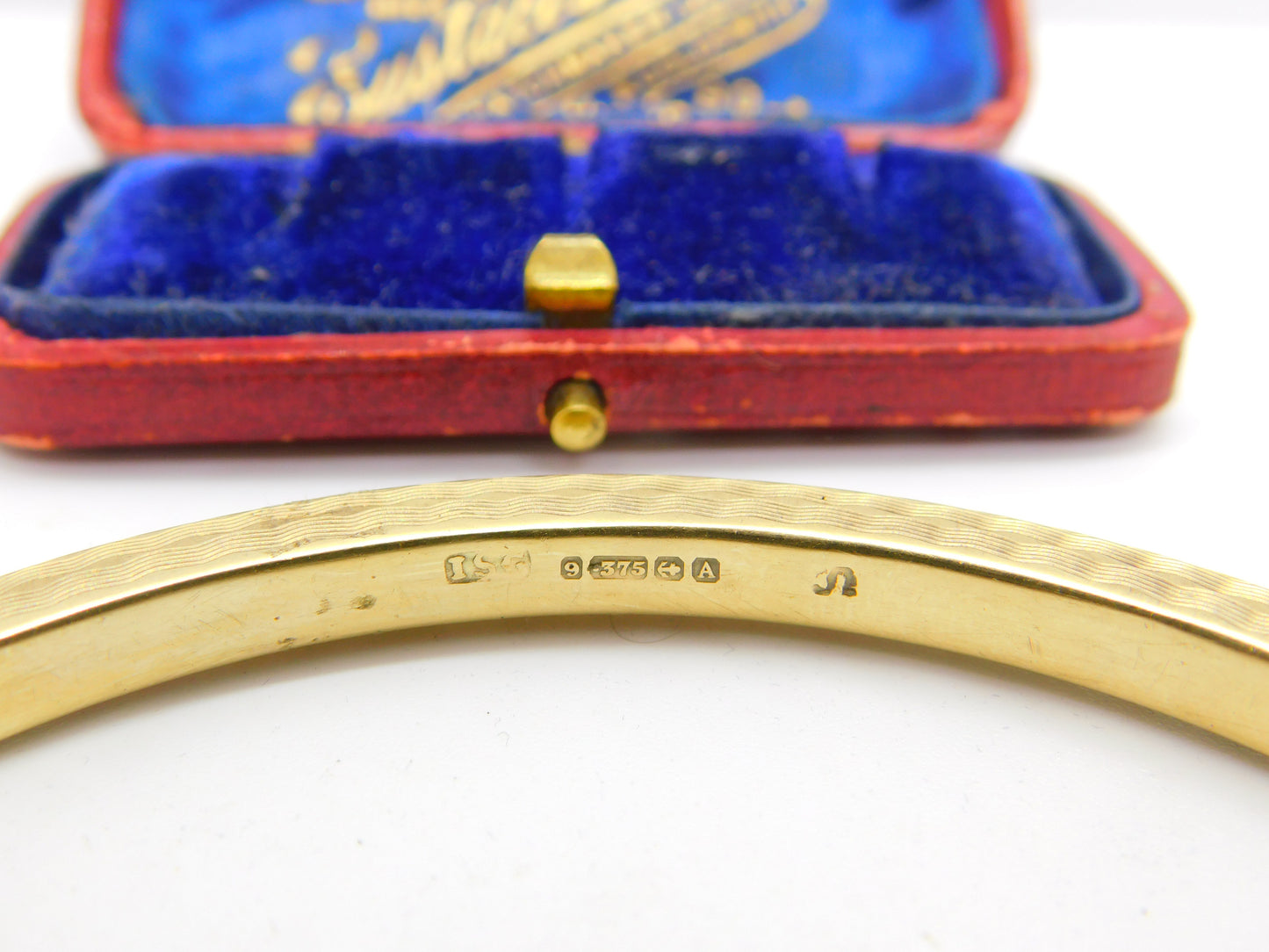 9ct Yellow Gold Engine Turned 'Slave' Bangle Bracelet 1925 Birmingham Antique