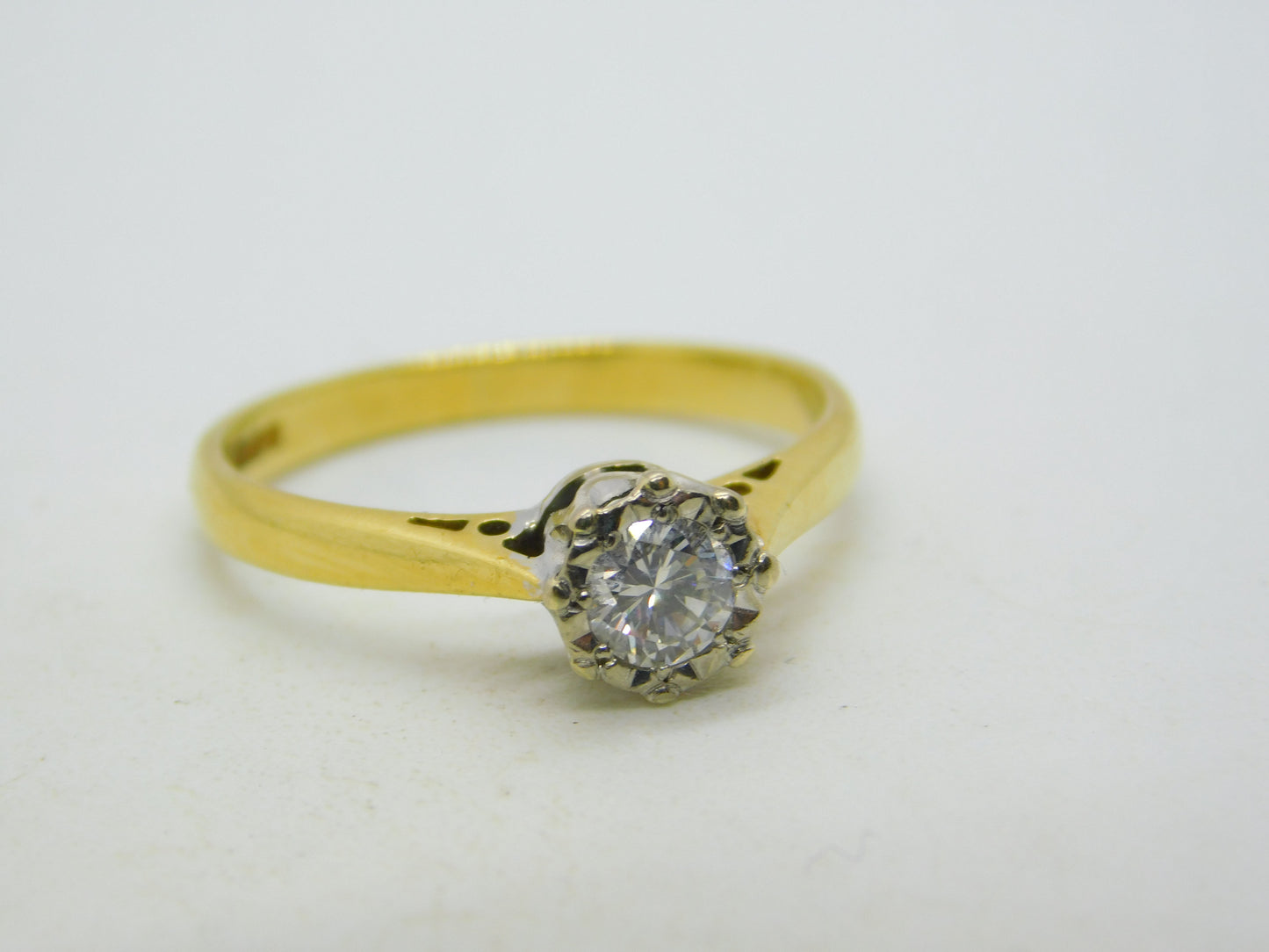 18ct Yellow Gold & 0.25ct Brilliant Cut Diamond Solitaire Ring Vintage 1992 Birmingham