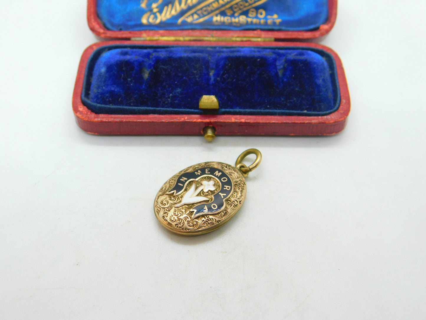 Victorian 9ct Gold & Enamel 'In Memory Of' Watercolour Miniature Locket Antique